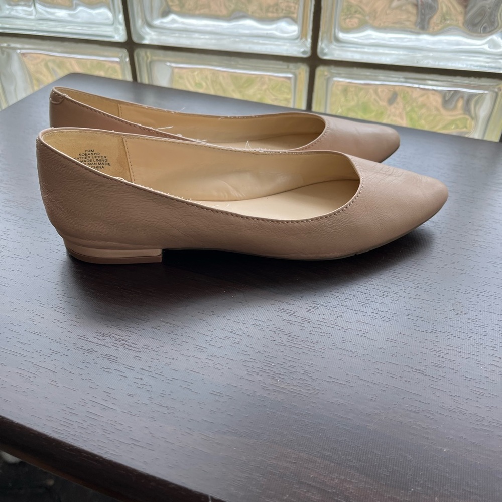 Nine West Nude Leather Flats with Pointed Toe and Smooth Material